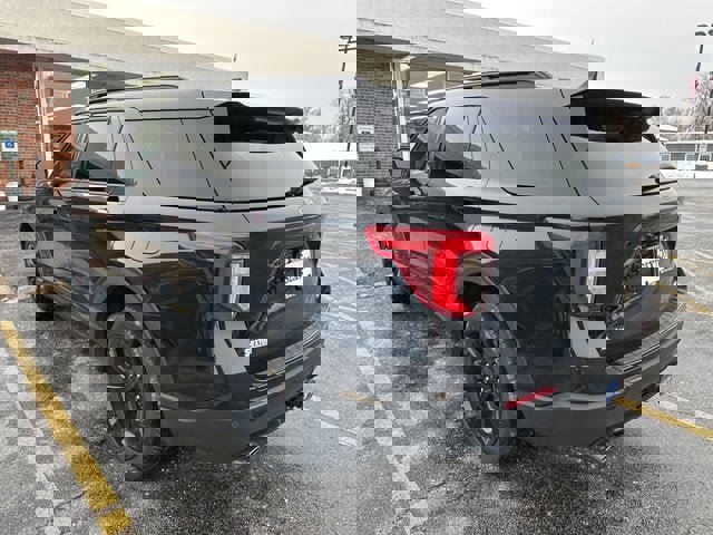 Certified 2023 Ford Explorer ST-Line w/ Class IV Trailer Tow Package image 7