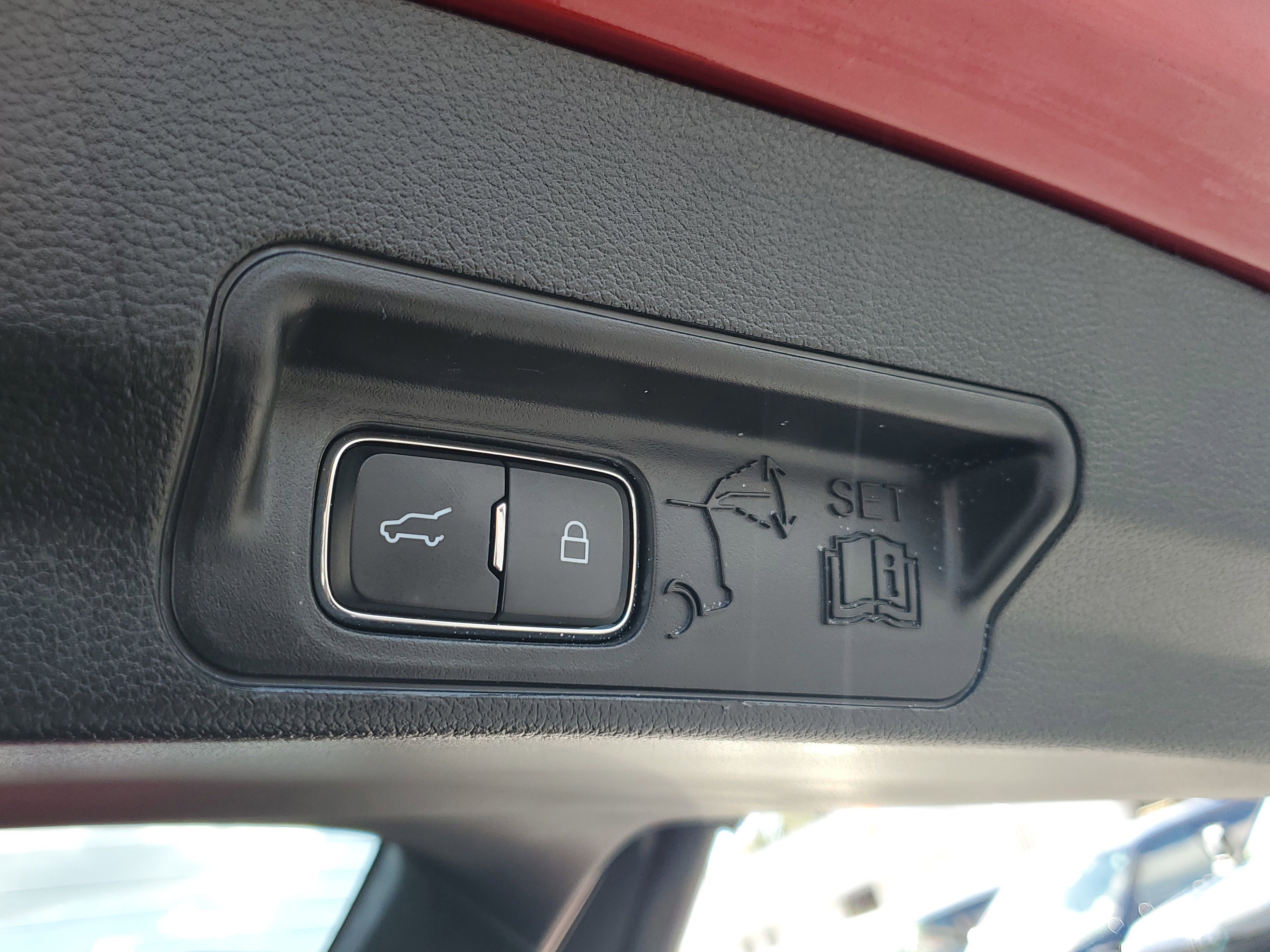 Certified 2021 Ford Explorer Limited w/ Equipment Group 301A image 12