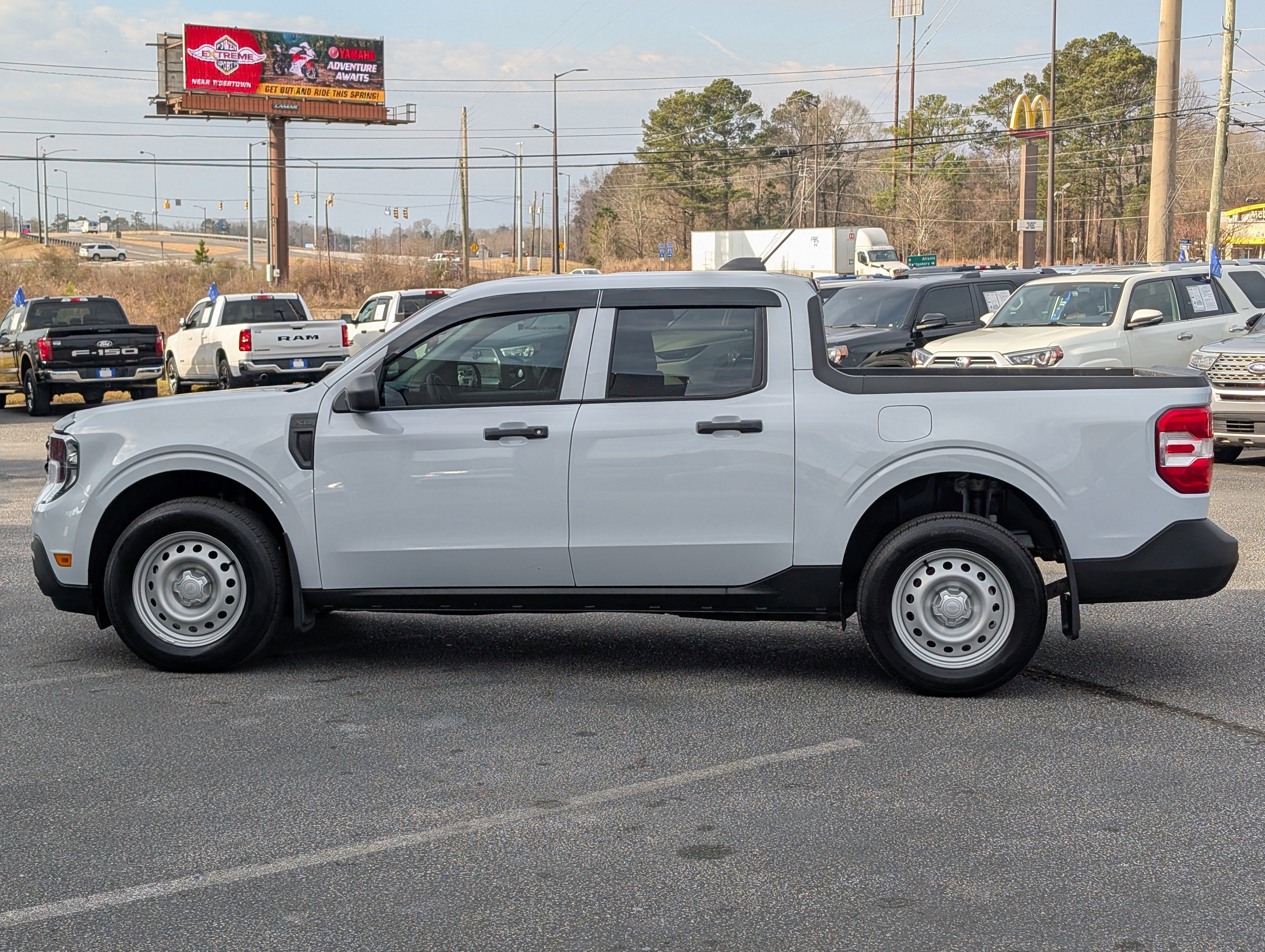 Certified 2025 Ford Maverick XL w/ Equipment Group 102A image 6