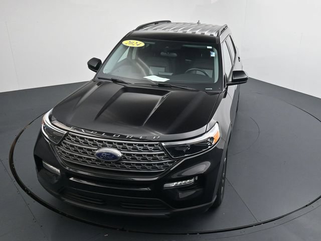 Certified 2024 Ford Explorer XLT w/ Equipment Group 202A AWD/4WD image 27