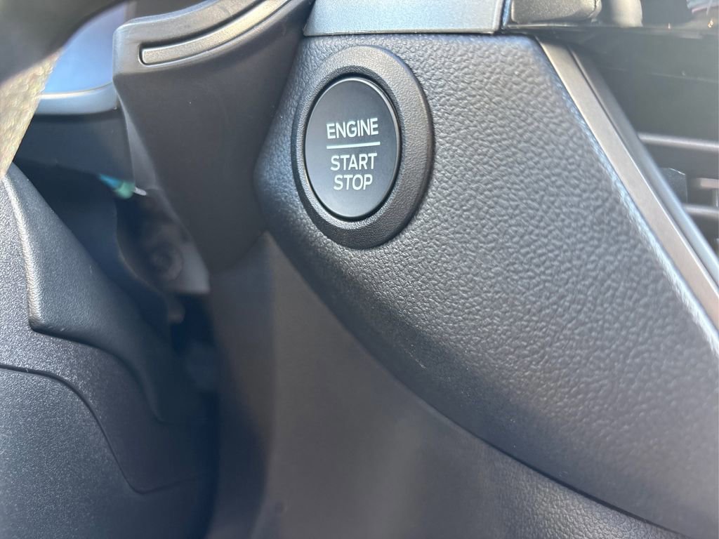 Certified 2025 Ford Escape Active w/ Cold Weather Package image 31