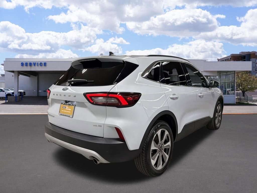 Certified 2025 Ford Escape Platinum AWD/4WD image 3
