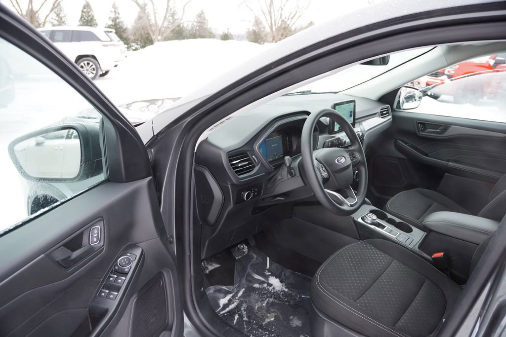 Certified 2025 Ford Escape Active image 15