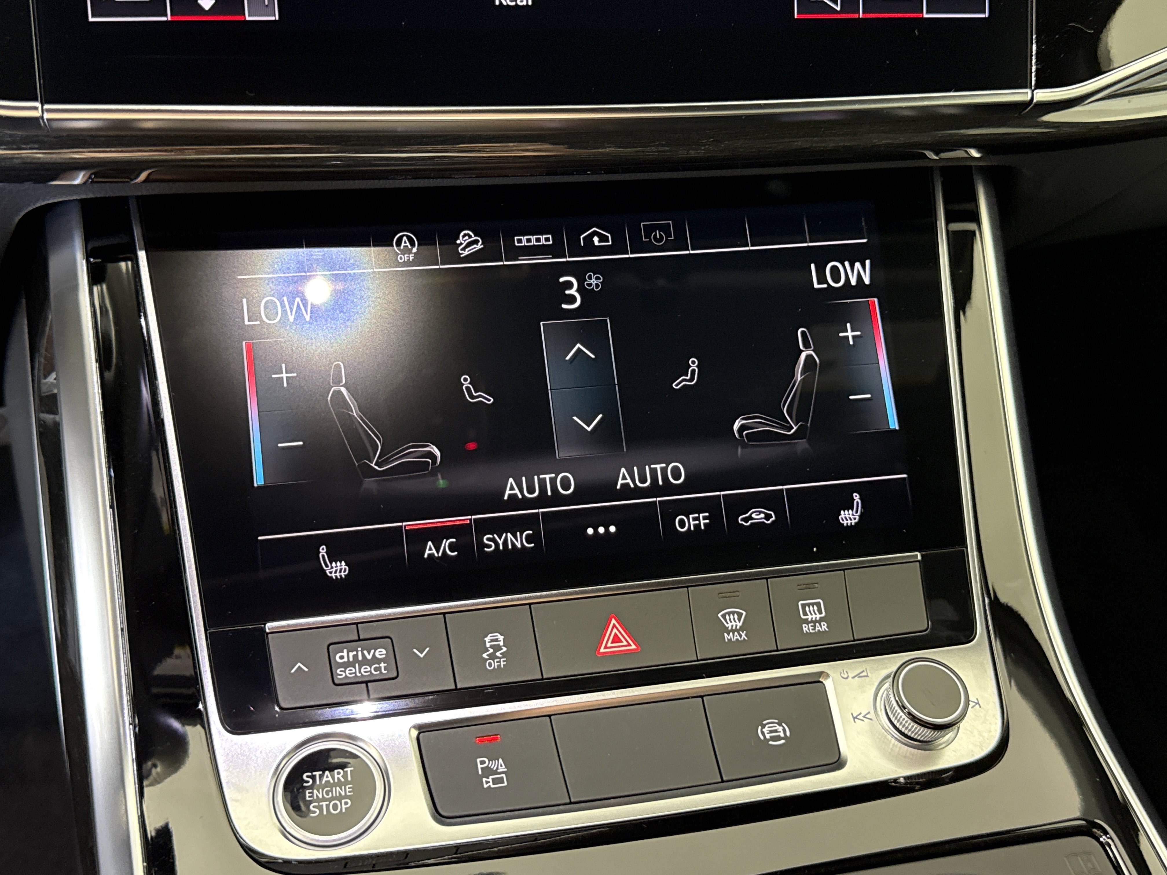 Used 2025 Audi Q7 2.0T Premium w/ Convenience Package AWD/4WD image 17