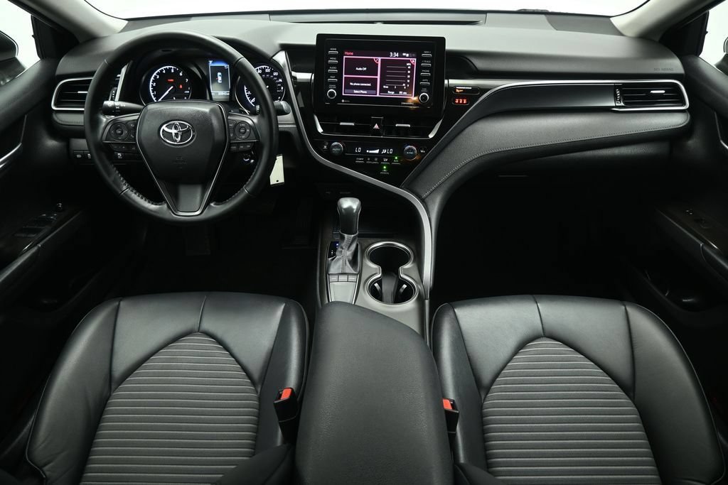 Used 2023 Toyota Camry SE FWD image 19