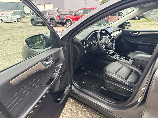 Certified 2022 Ford Escape SEL AWD/4WD image 6