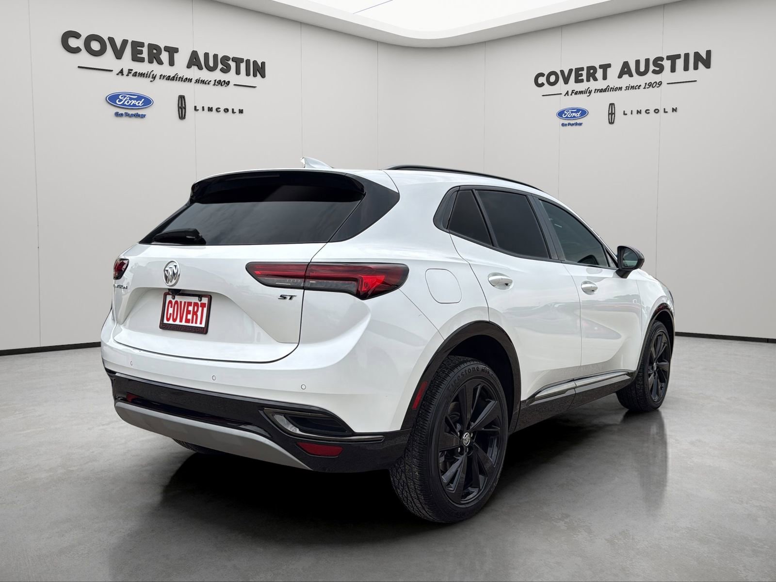 Used 2023 Buick Envision Preferred FWD image 4