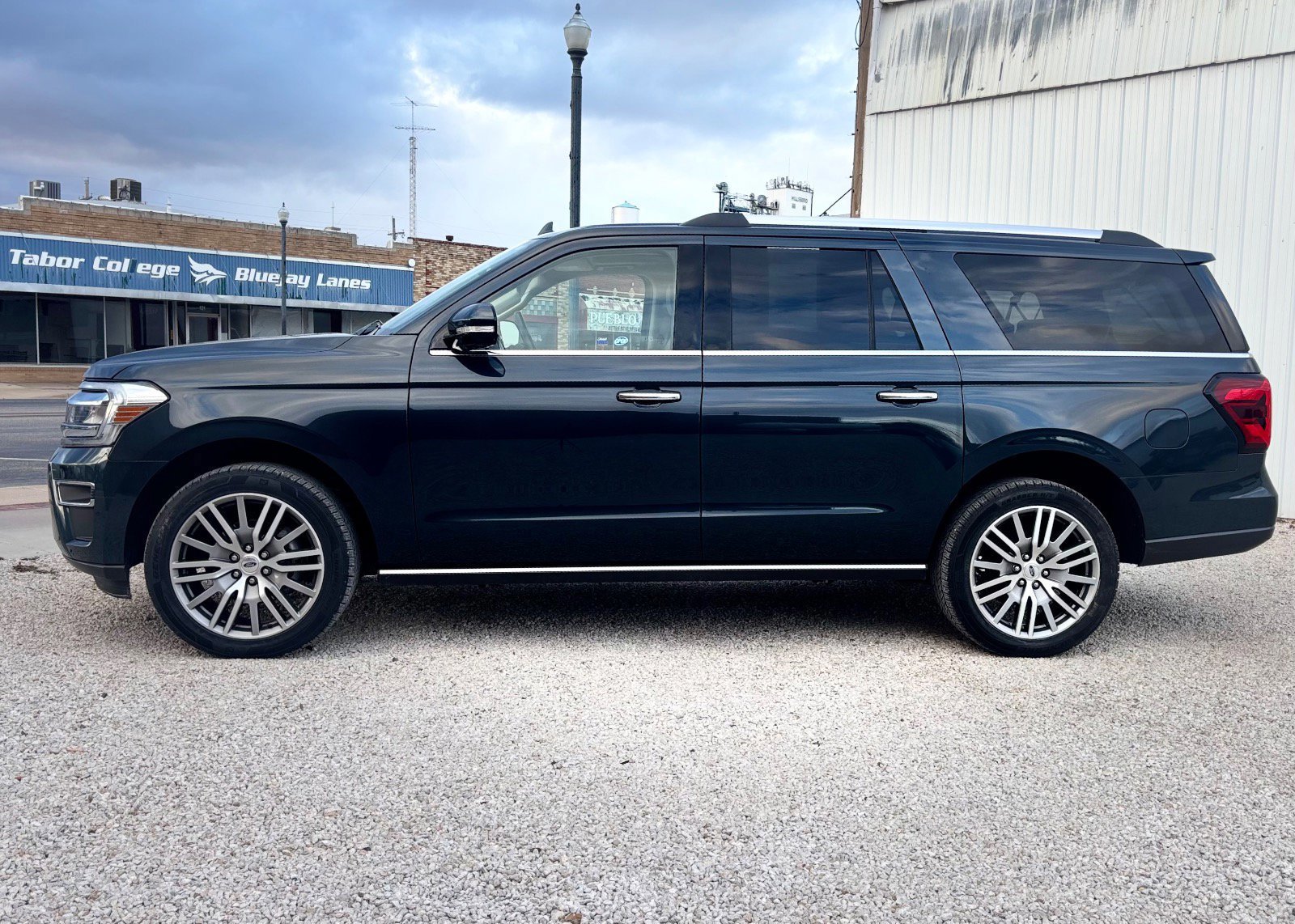 Certified 2022 Ford Expedition Max Limited image 2