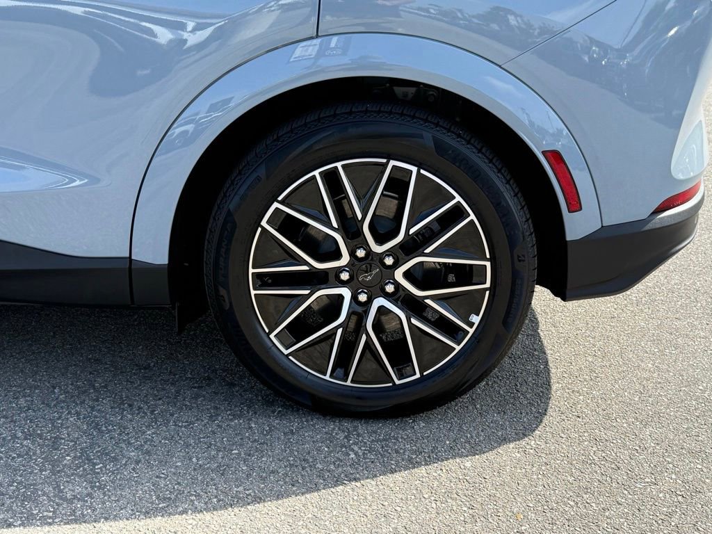 Certified 2025 Ford Mustang Mach-E Premium RWD image 14