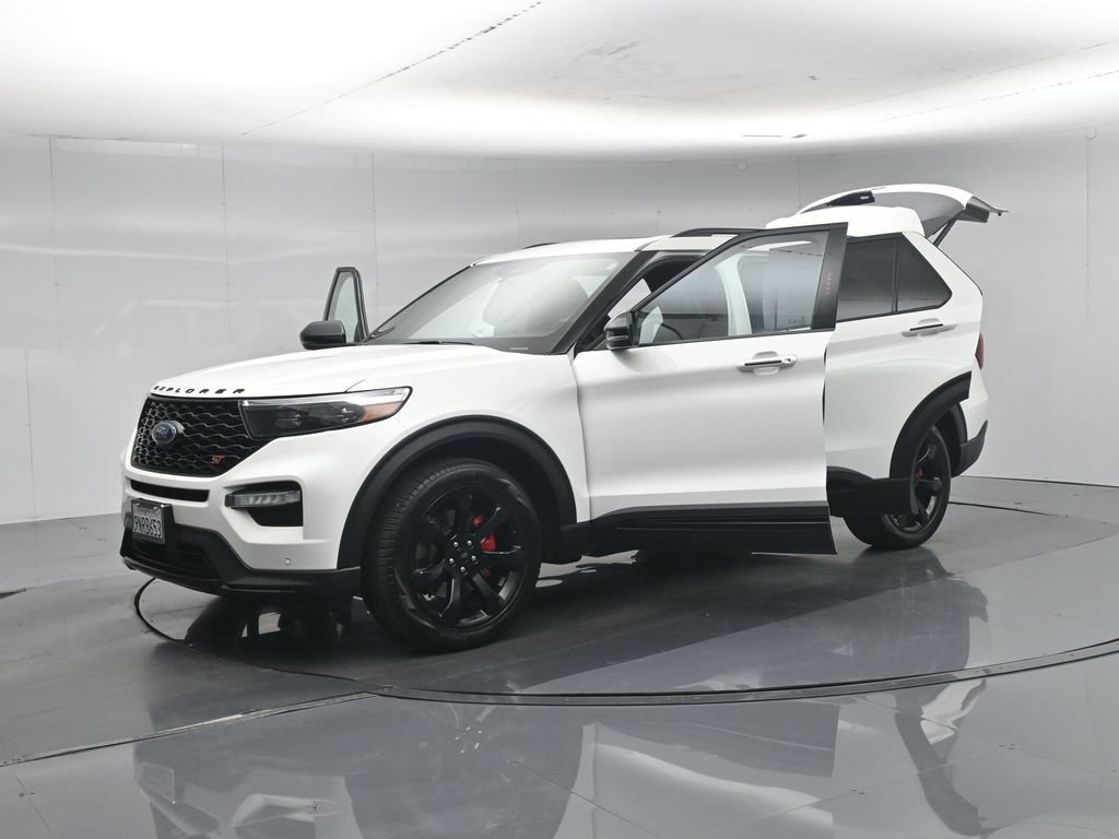 Certified 2024 Ford Explorer ST w/ Equipment Group 401A AWD/4WD image 37