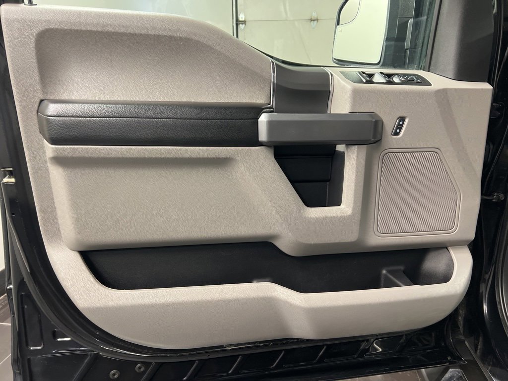 Certified 2017 Ford F150 XLT w/ Equipment Group 302A Luxury image 28