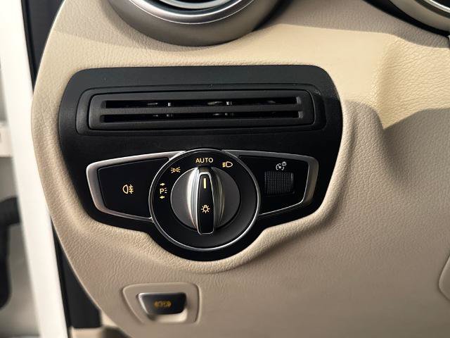 Used 2022 Mercedes-Benz GLC 300 image 18