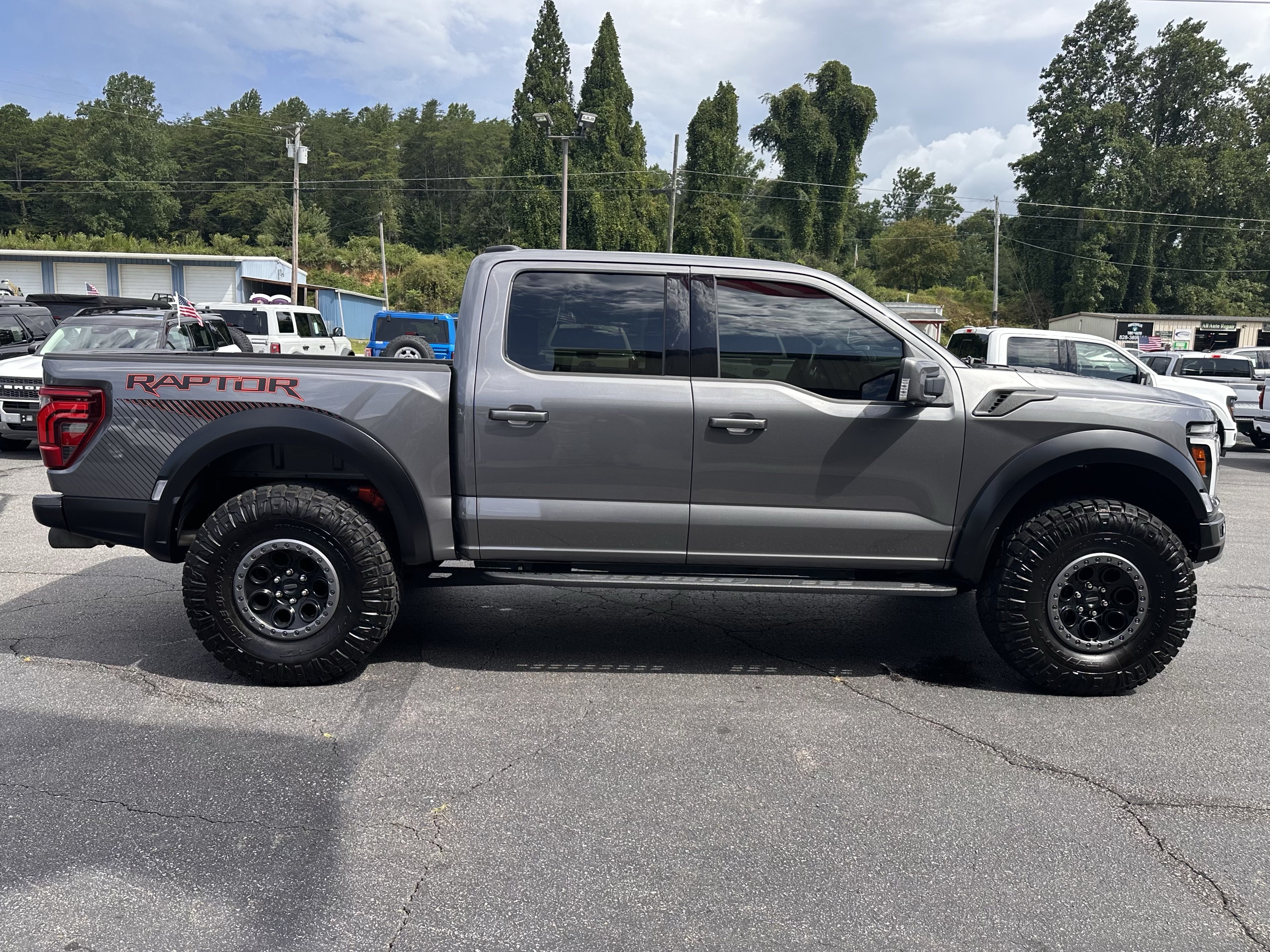 Certified 2025 Ford F150 Raptor AWD/4WD image 5
