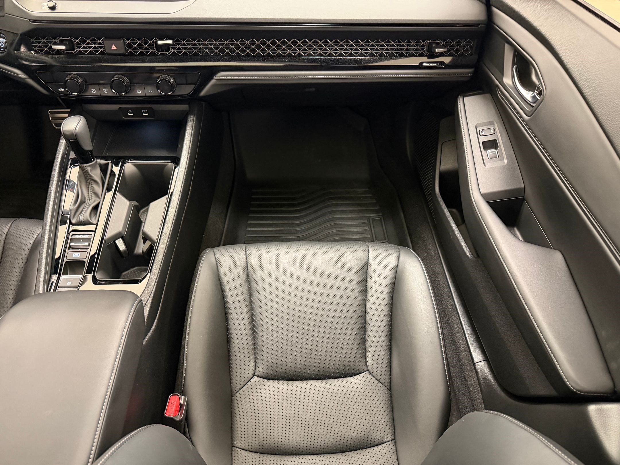 Used 2024 Honda Accord Sport image 28