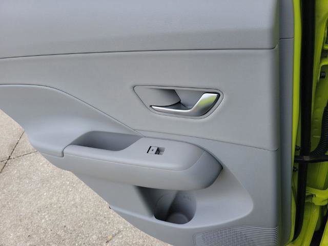 Used 2024 Hyundai Kona Limited image 13