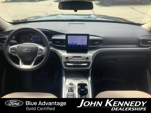 Certified 2022 Ford Explorer XLT w/ Equipment Group 202A AWD/4WD image 18