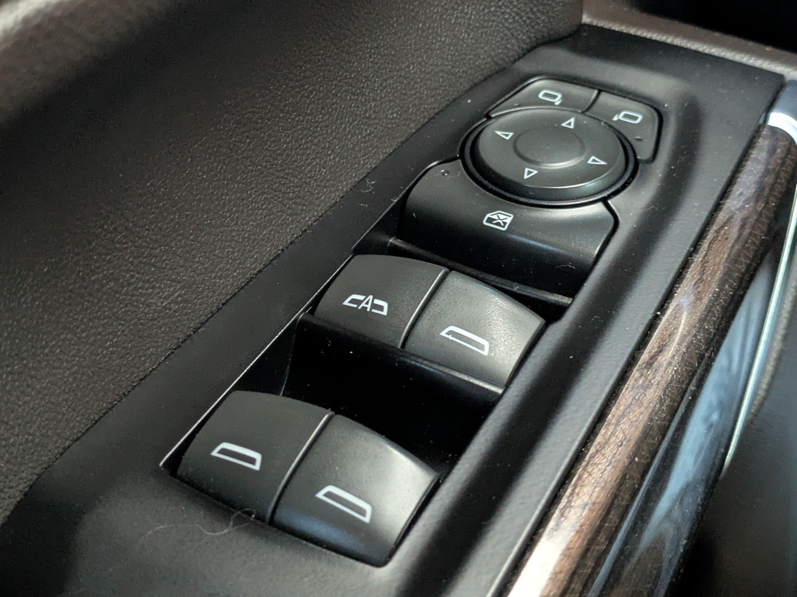 Used 2019 Chevrolet Silverado 1500 LT w/ All-Star Edition AWD/4WD image 24