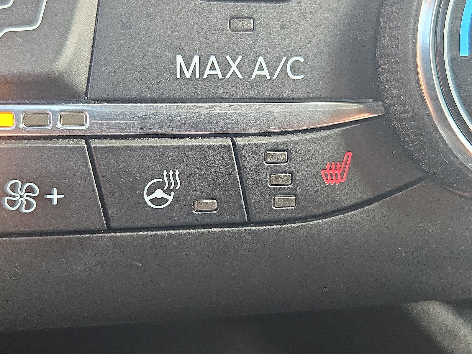 Certified 2023 Ford Escape Active w/ Cold Weather Package image 18