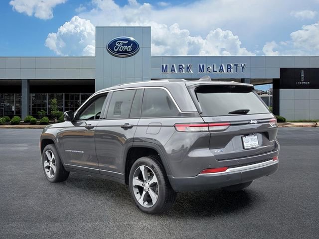 Used 2022 Jeep Grand Cherokee Limited 4xe w/ Luxury Tech Group II AWD/4WD image 3