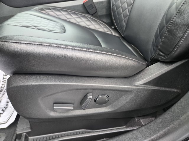 Certified 2023 Ford Edge Titanium AWD/4WD image 28