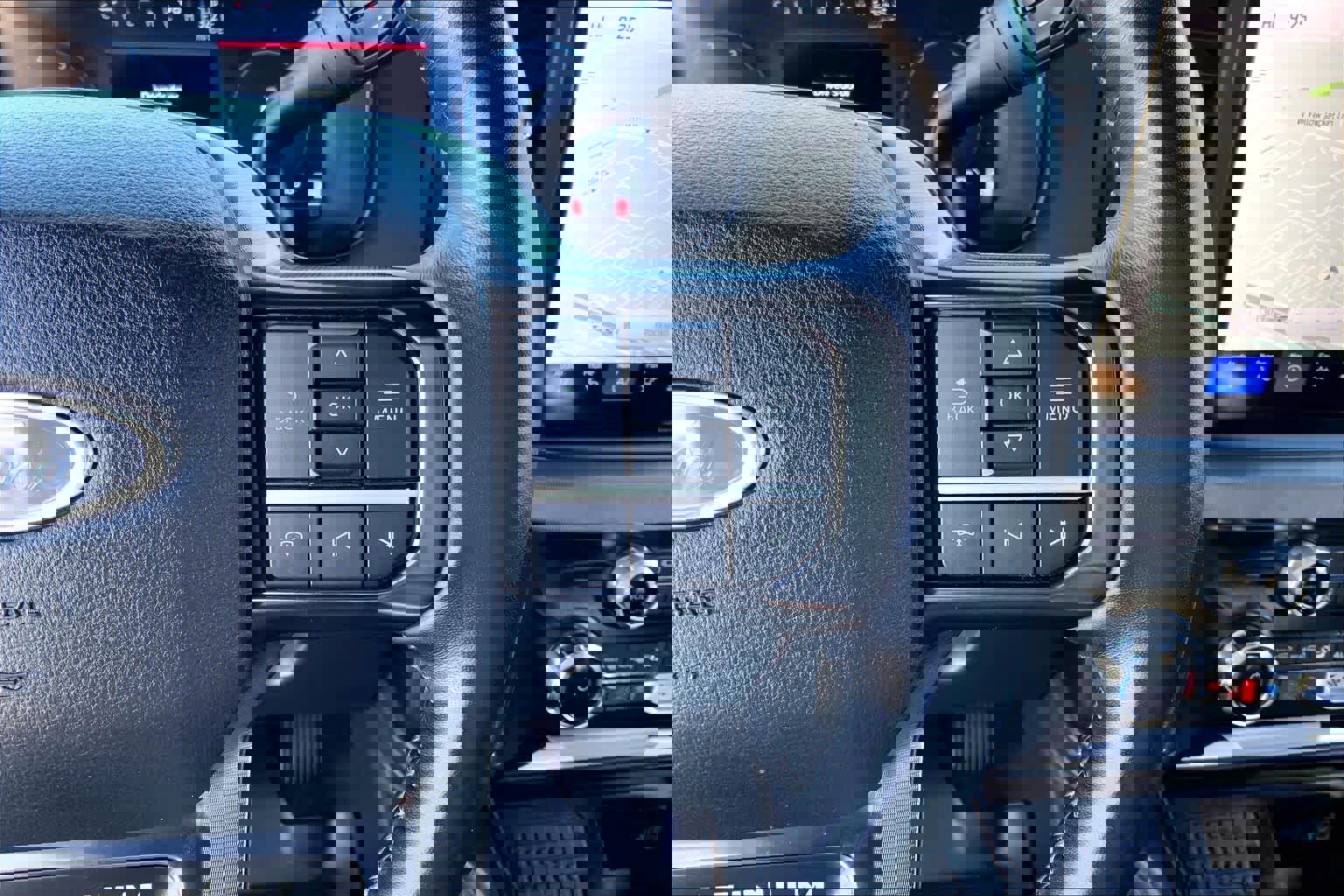 Certified 2025 Ford F250 Platinum image 21