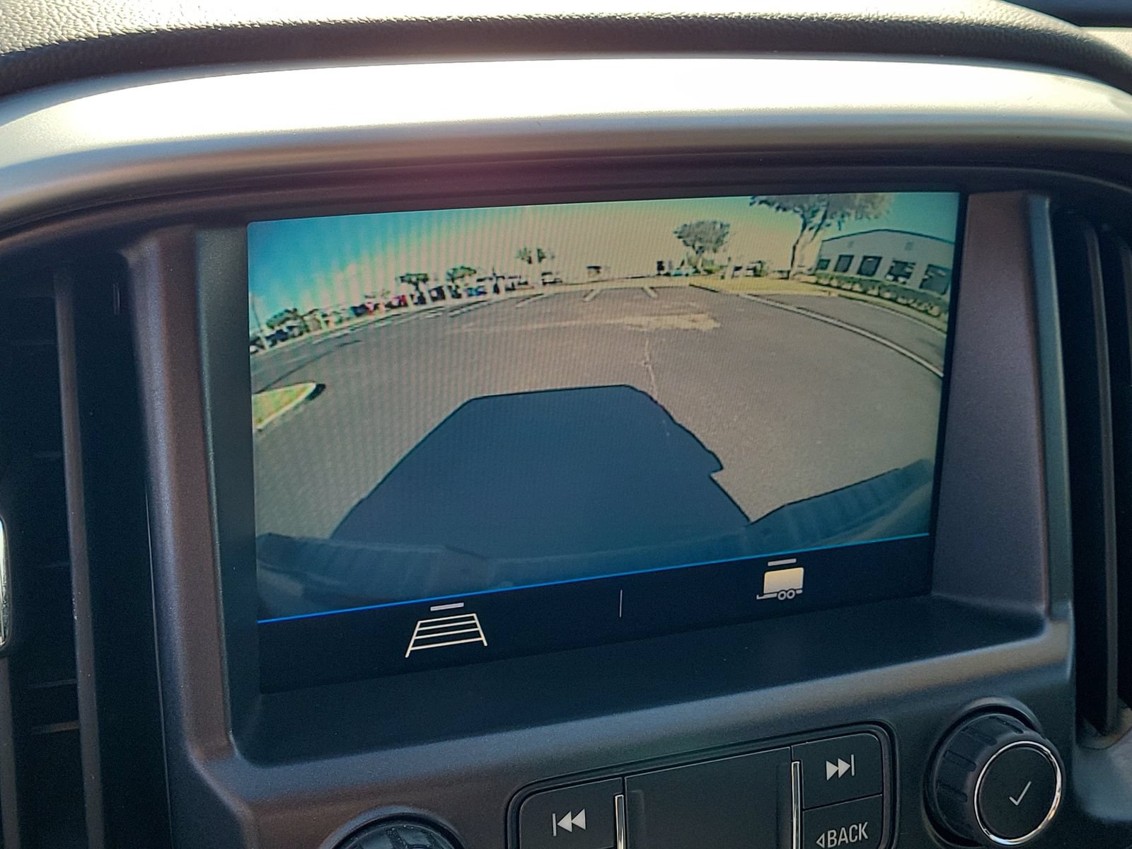 Used 2021 Chevrolet Colorado LT w/ Redline Special Edition RWD image 23