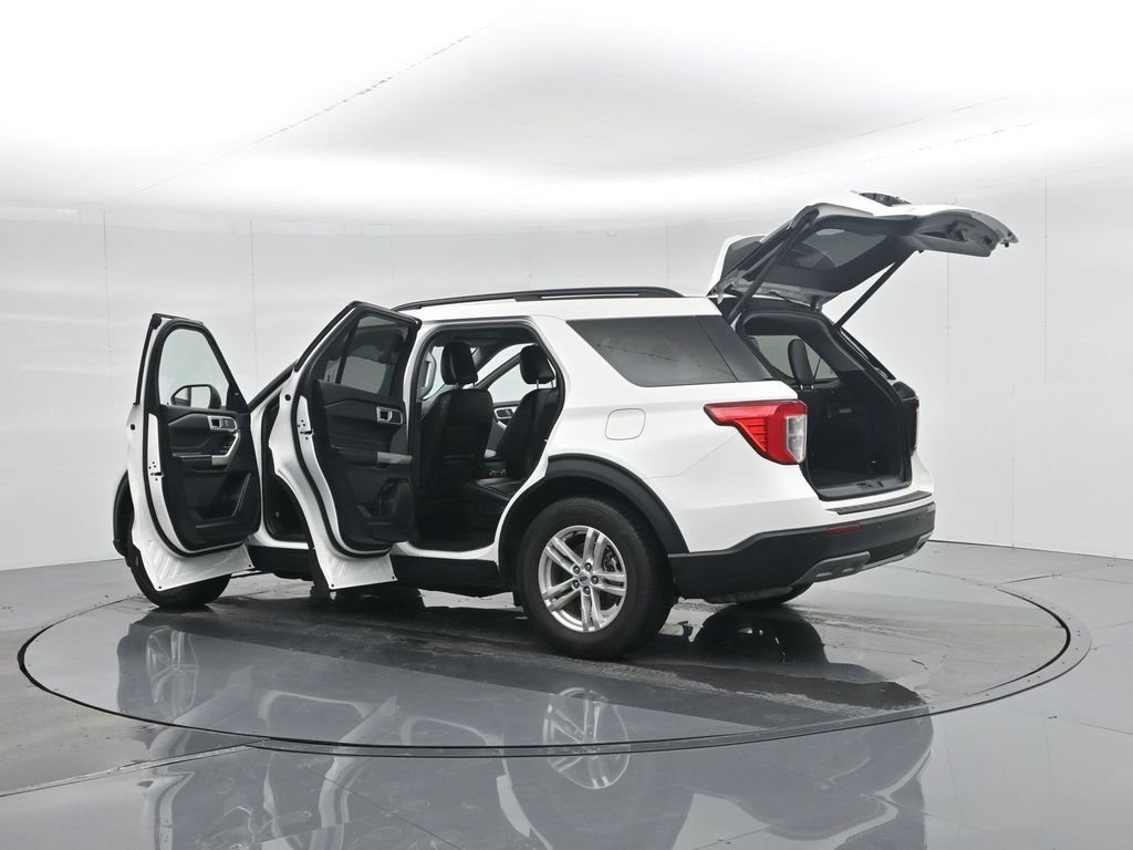 Certified 2022 Ford Explorer XLT w/ Equipment Group 202A image 41