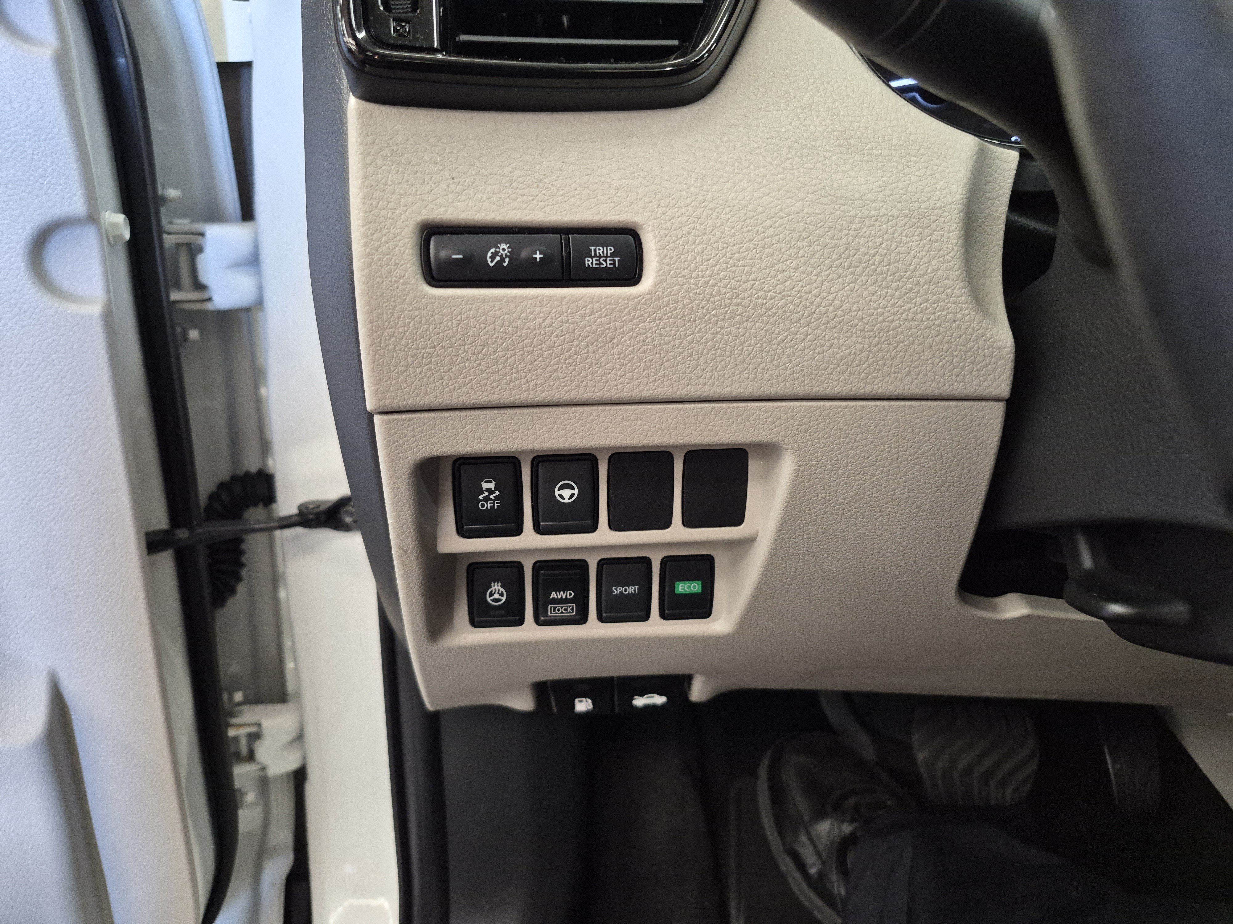 Used 2022 Nissan Rogue Sport SL w/ Premium Package AWD/4WD image 24