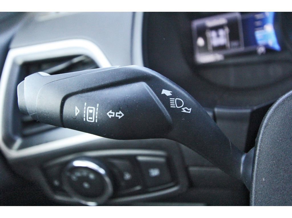 Certified 2024 Ford Edge SE image 16