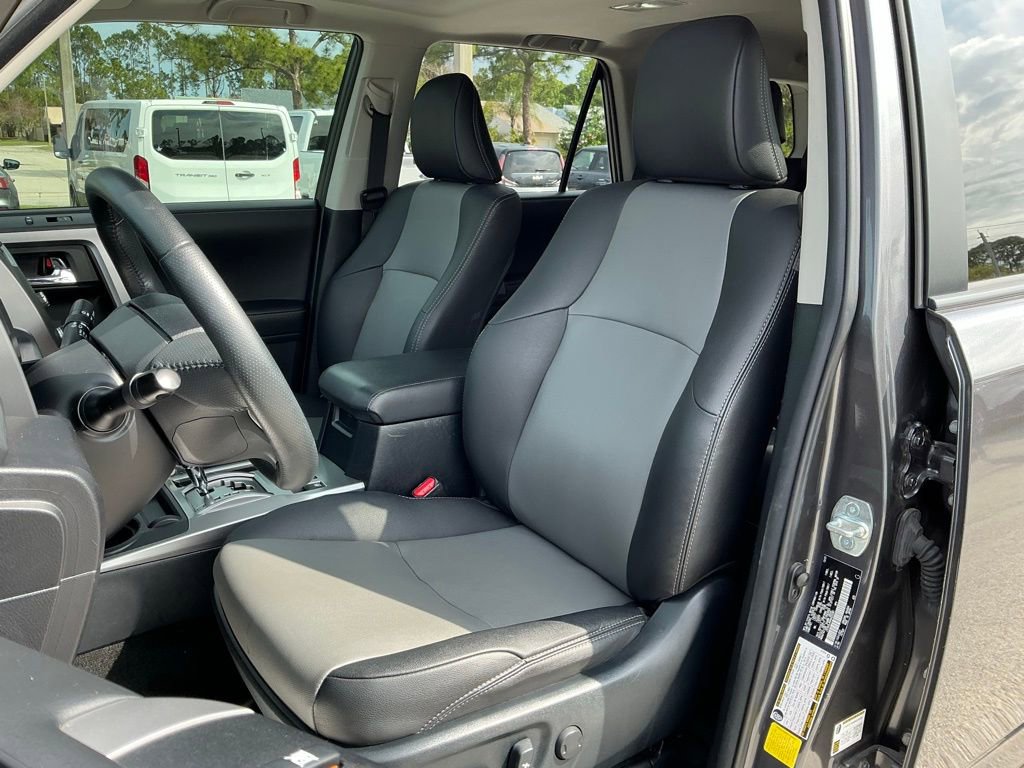 Used 2022 Toyota 4Runner SR5 Premium w/ Moonroof Package image 26