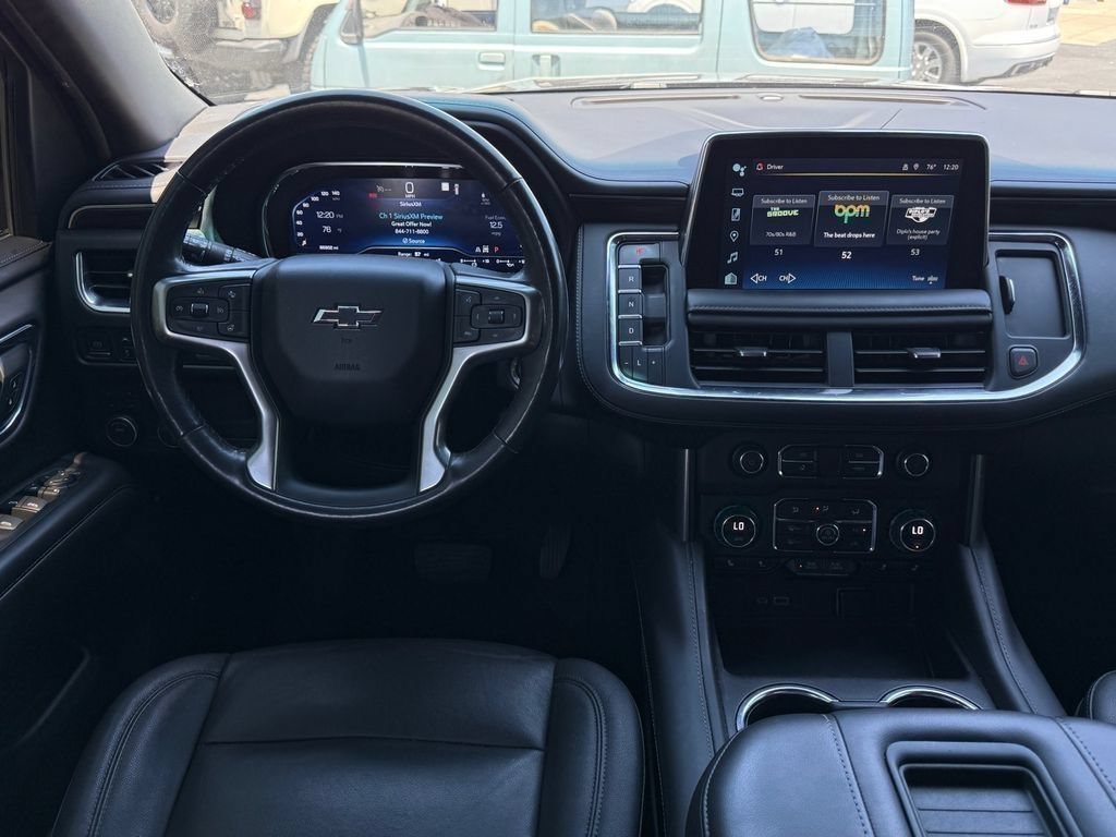 Used 2022 Chevrolet Suburban Z71 w/ Luxury Package AWD/4WD image 12