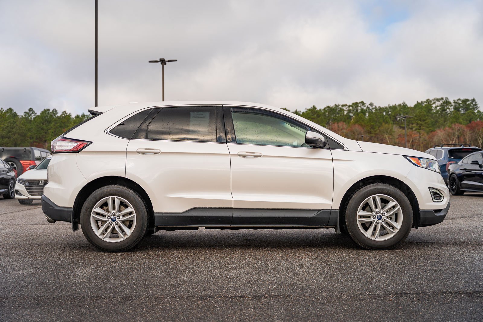 Certified 2017 Ford Edge SEL w/ Equipment Group 201A image 8