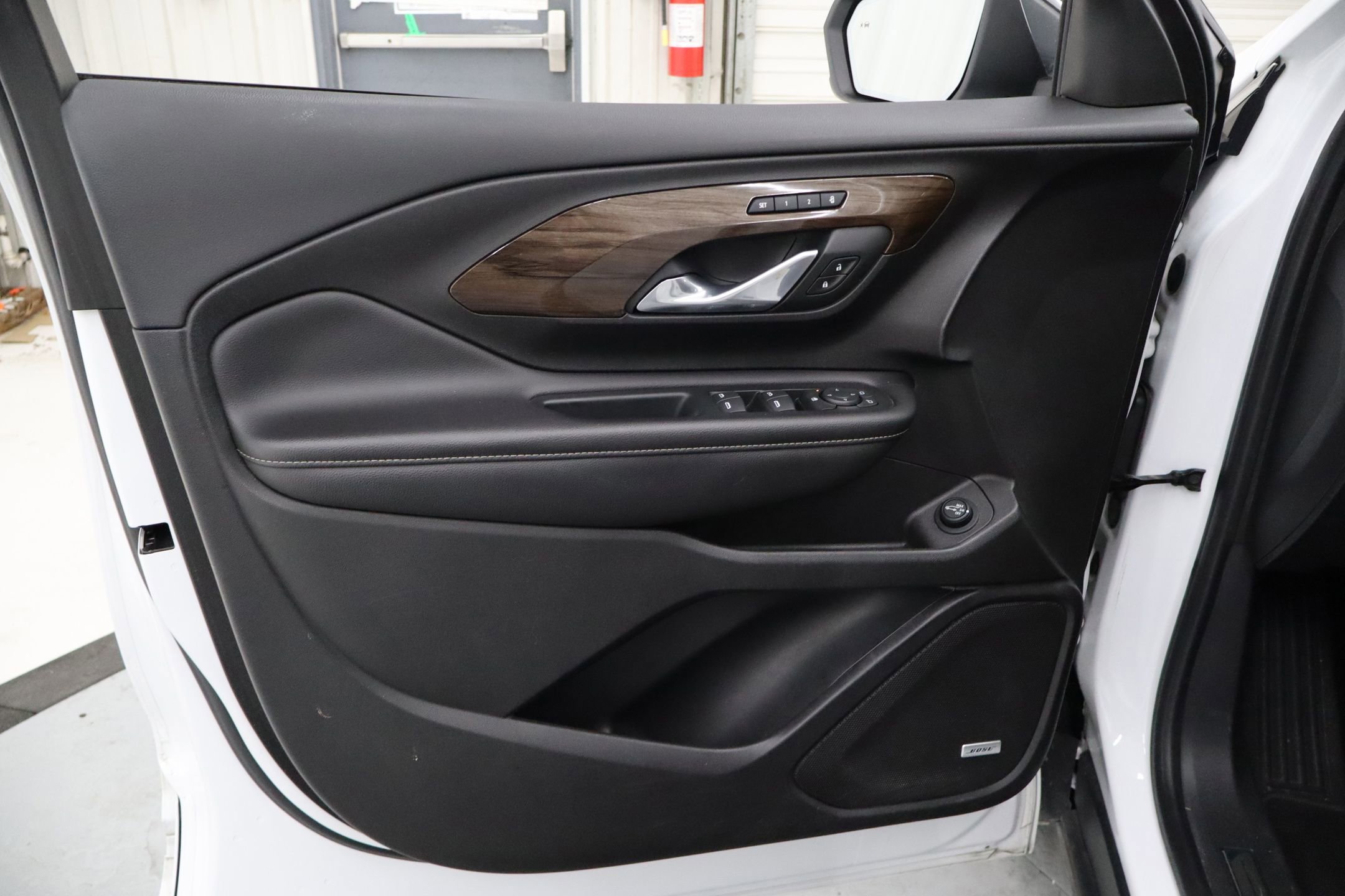 Used 2019 GMC Terrain Denali w/ Advanced Safety Package image 13