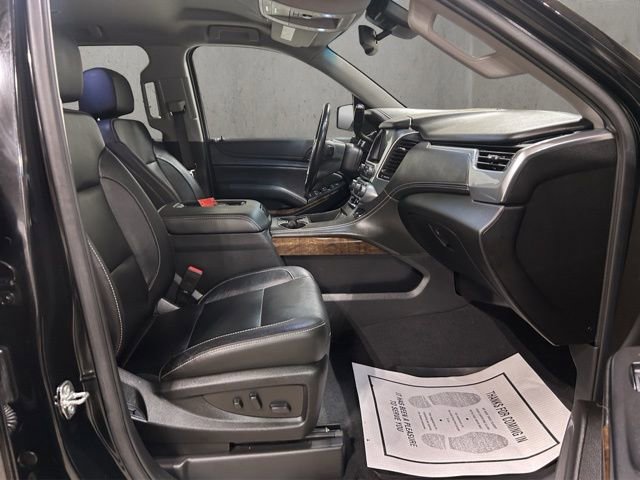 Used 2020 Chevrolet Tahoe LT w/ Z71 Midnight Edition AWD/4WD image 20