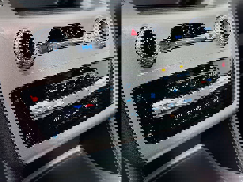 Certified 2022 Ford Explorer Timberline image 21