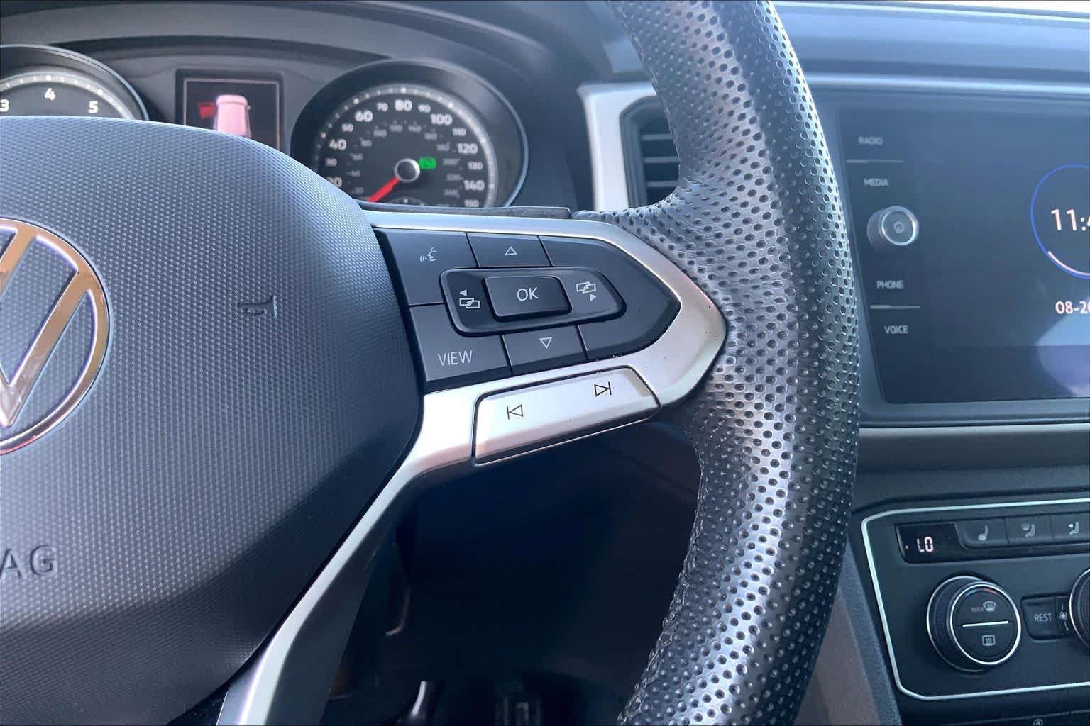 Used 2021 Volkswagen Atlas SE w/ Panoramic Sunroof Package FWD image 24
