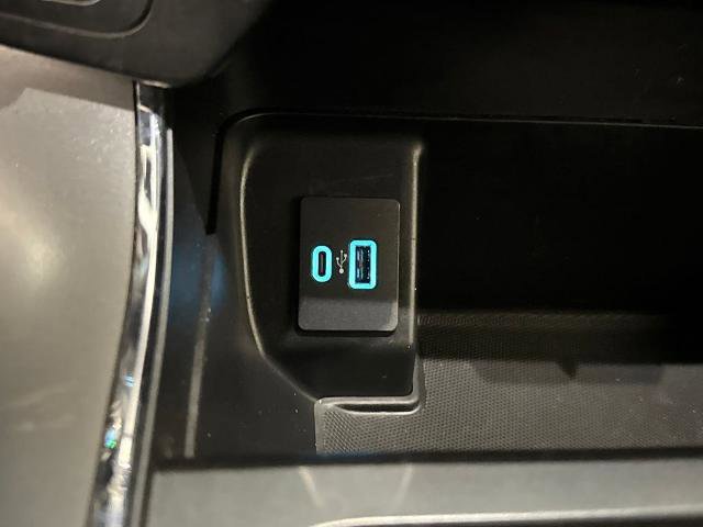 Certified 2022 Ford F150 XLT w/ Equipment Group 302A High image 30