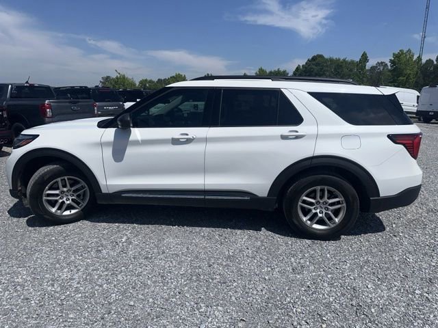 Certified 2025 Ford Explorer Active w/ Active Comfort Package RWD image 6