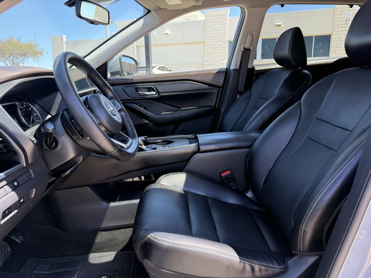 Used 2023 Nissan Rogue SL w/ SL Premium Package FWD image 25