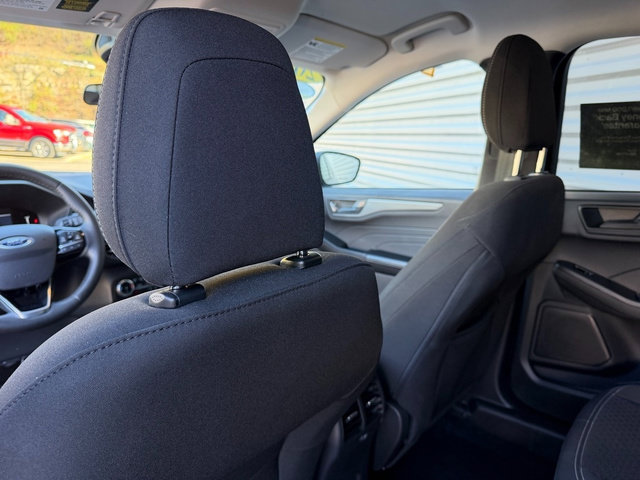 Certified 2023 Ford Escape Active AWD/4WD image 17