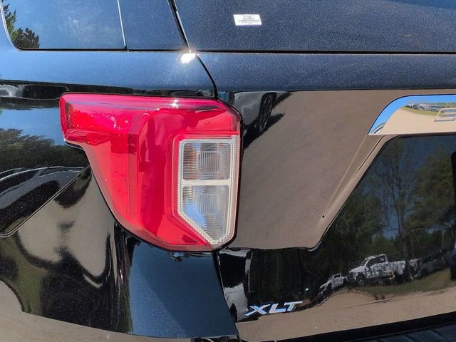 Certified 2023 Ford Explorer XLT w/ Equipment Group 202A AWD/4WD image 14