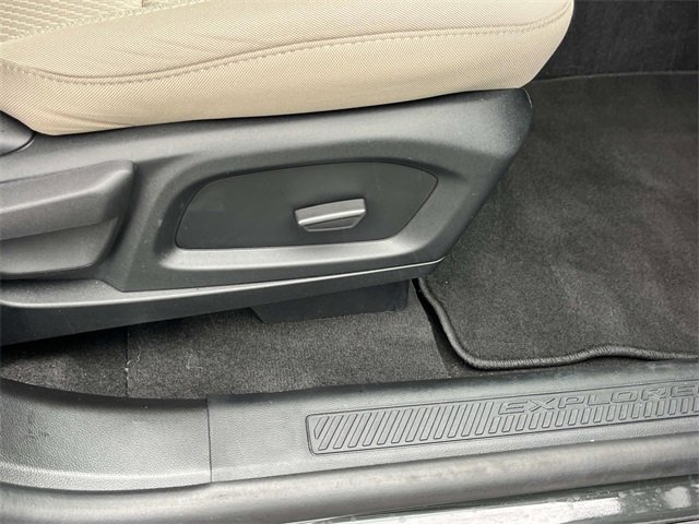 Certified 2023 Ford Explorer XLT image 25