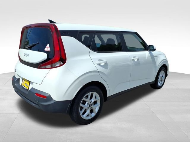Used 2022 Kia Soul LX w/ Technology Package FWD image 11