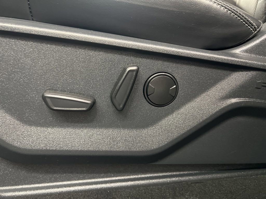 Certified 2025 Ford Expedition Max Platinum w/ Stealth Performance Package image 30