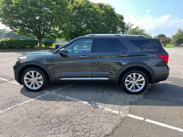 Certified 2023 Ford Explorer Platinum w/ Technology Package AWD/4WD image 6