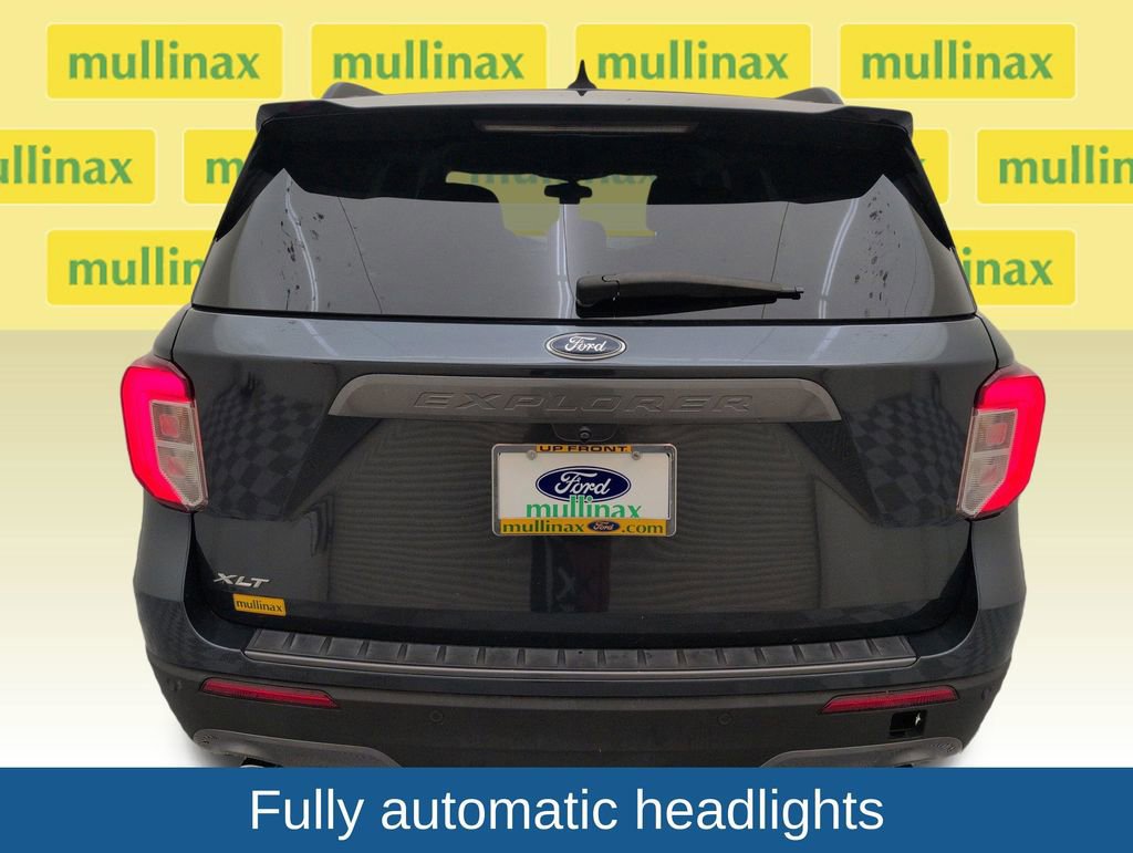 Certified 2022 Ford Explorer XLT w/ Equipment Group 202A image 4