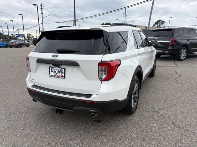 Certified 2021 Ford Explorer XLT w/ Equipment Group 202A image 5