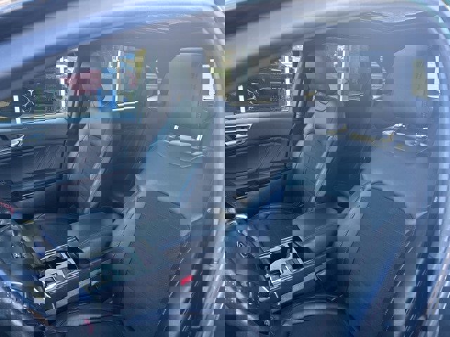 Certified 2023 Ford Edge ST-Line image 12