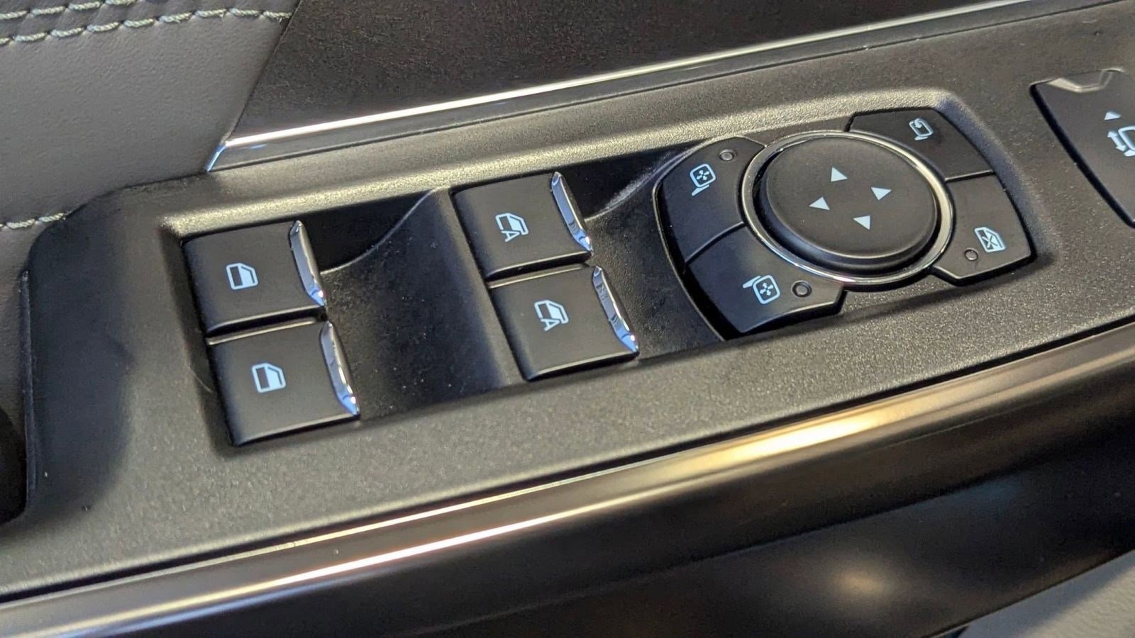 Certified 2025 Ford F350 Platinum w/ Platinum Plus Package image 20