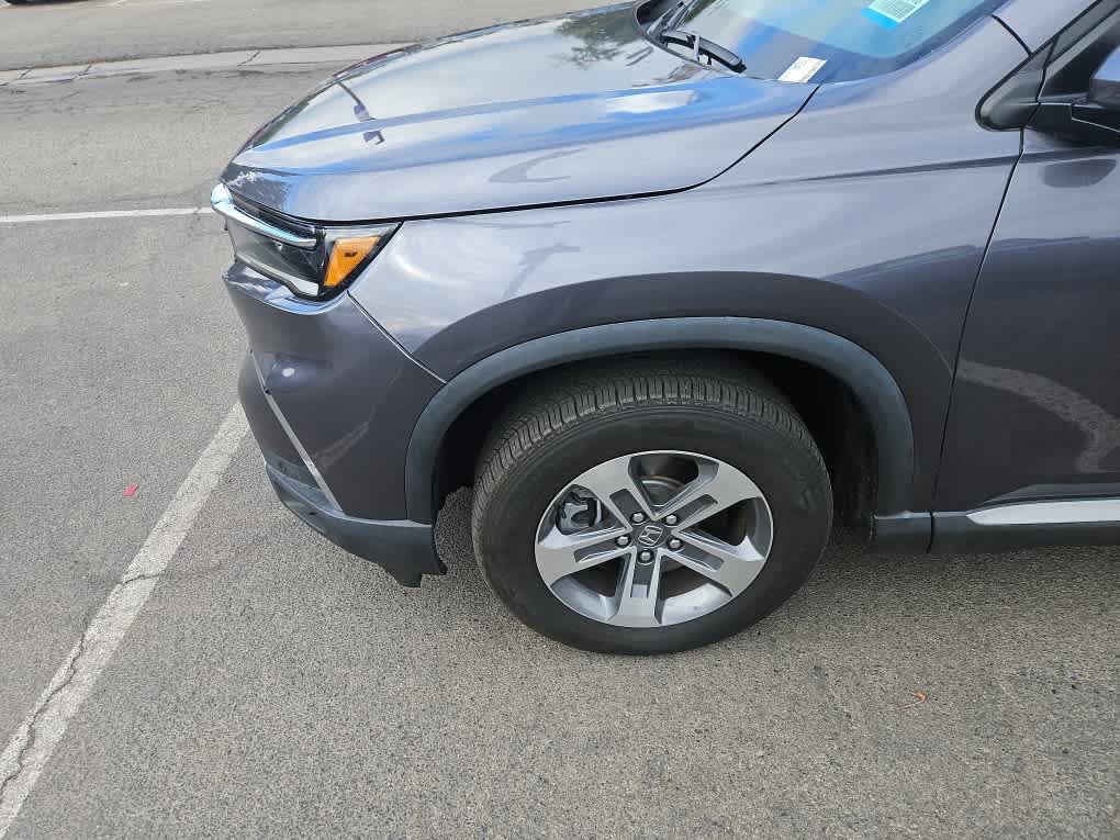 Used 2024 Honda Pilot EX-L image 3